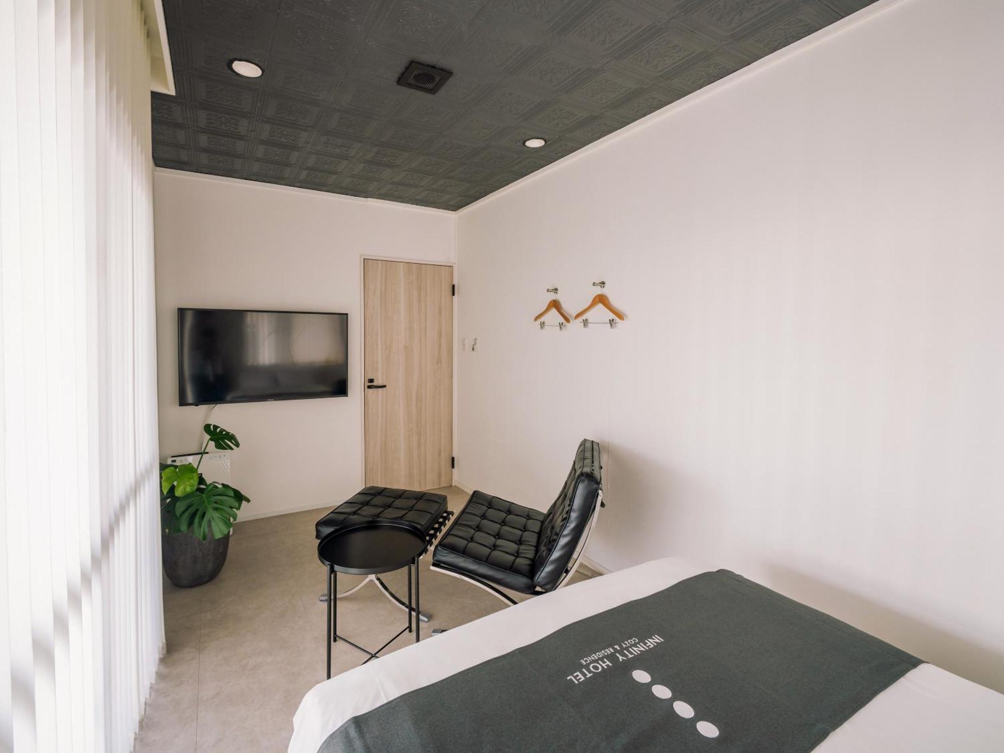 Infinity Hotel -Jiitchaku- Urasoe Buitenkant foto